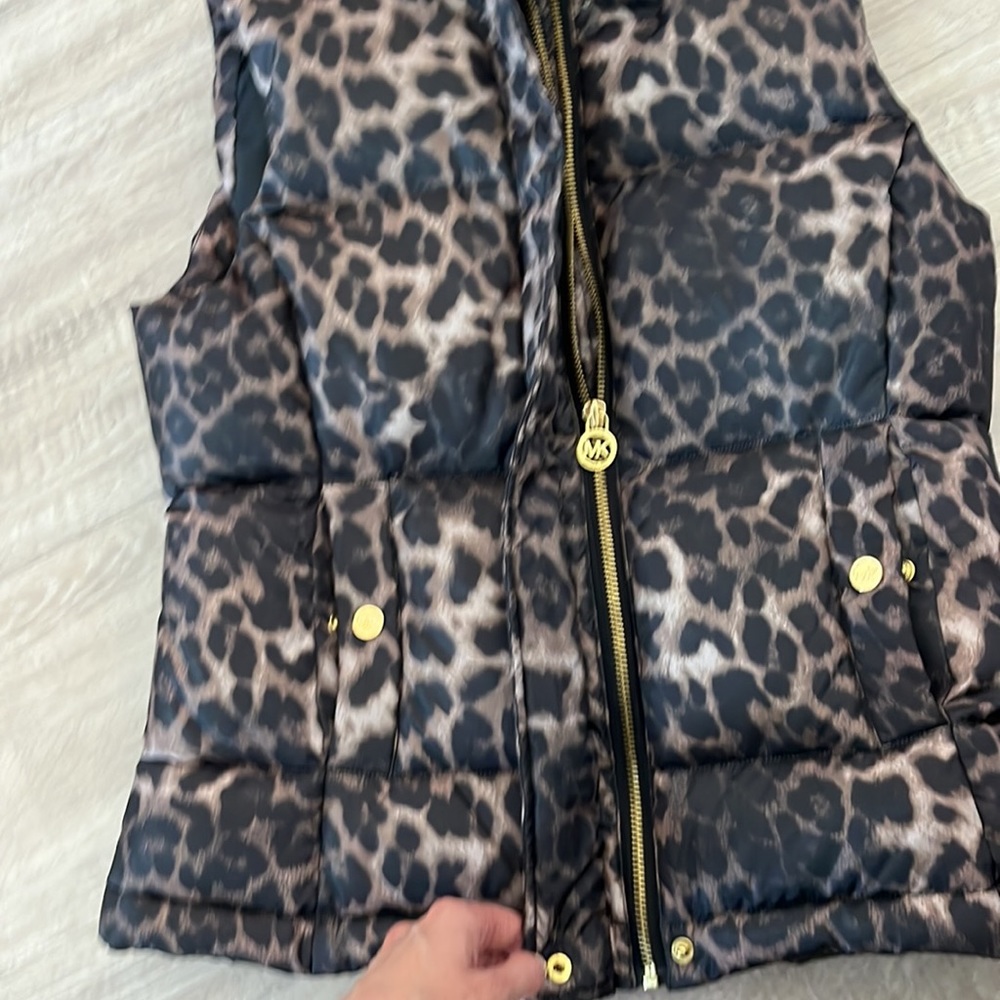 MICHAEL KORS Puffer Jacket - Picture 6 of 8